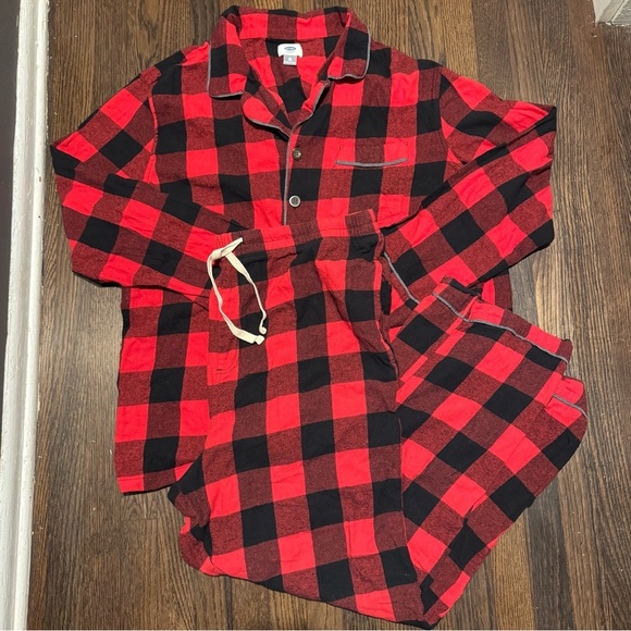 Old Navy Red Buffalo Plaid Men’s Pajamas - Picture 1 of 6